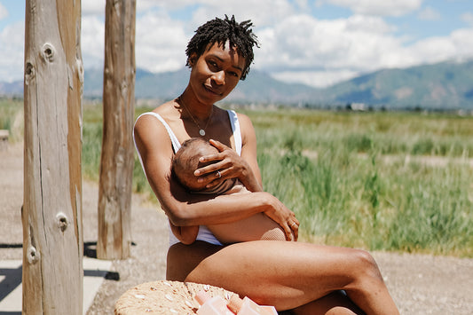 black-mum-breastfeeding-baby