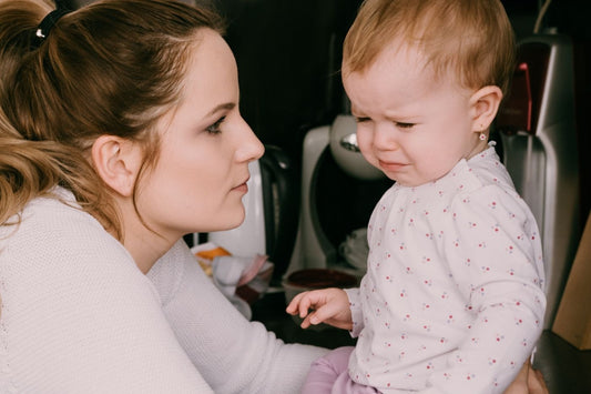 upset-toddler-and-mum
