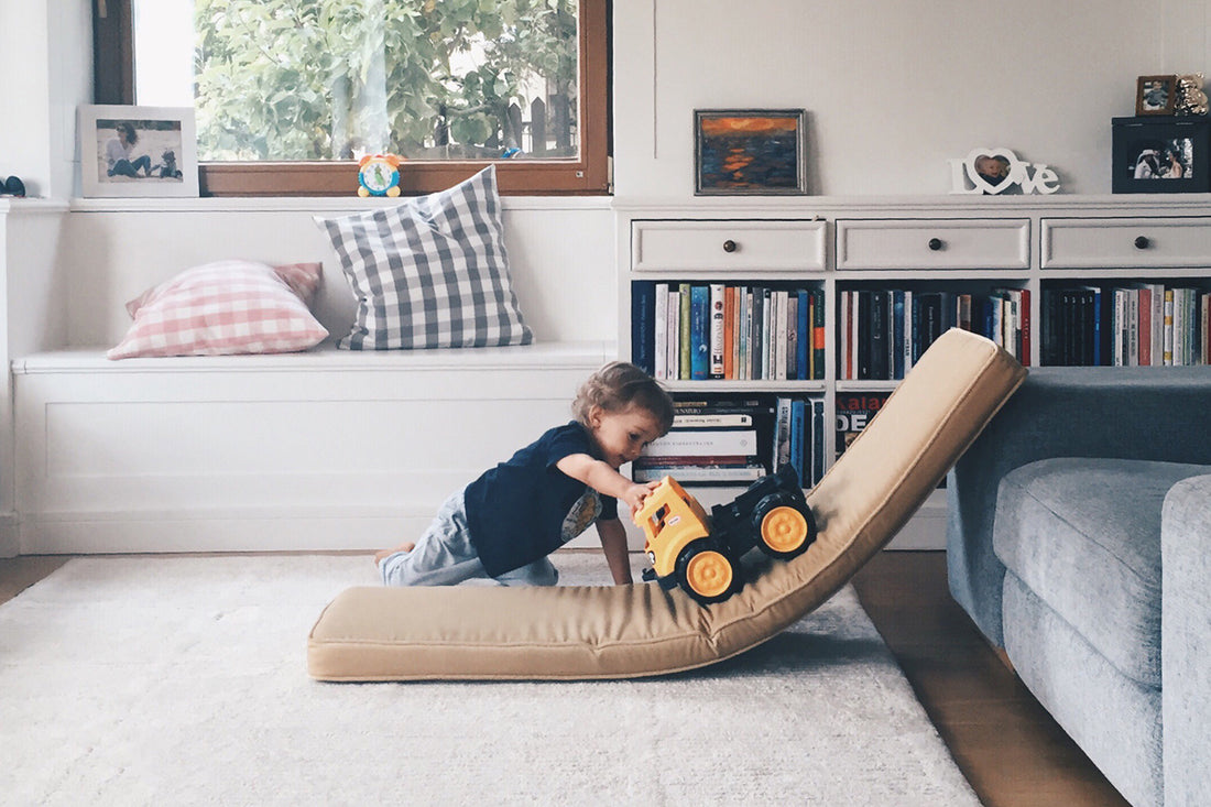 How to Encourage Independent Toddler Play