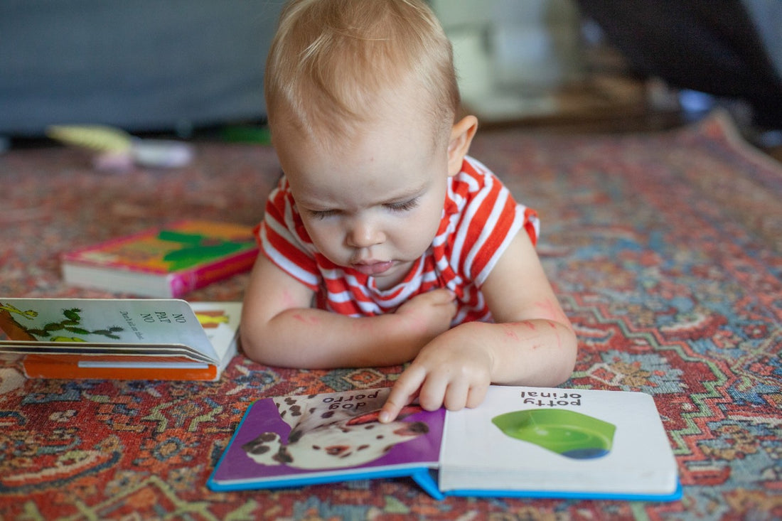 baby-reading-bilingual-book