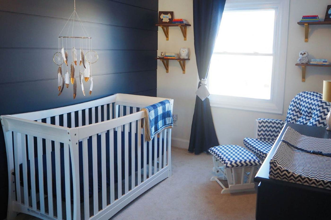 blue-nursery-with-owl-decor